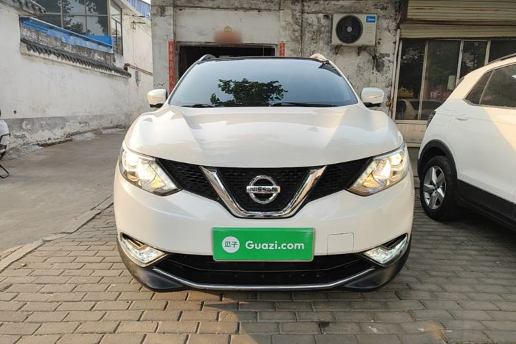 Used Nissan Qashqai 2016 2.0L CVT Luxury Edition Front