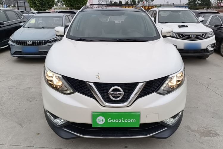 Used Nissan Qashqai 2016 2.0L CVT Luxury Edition Front