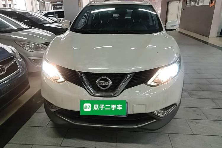 Used Nissan Qashqai 2016 2.0L CVT Elite Edition Front