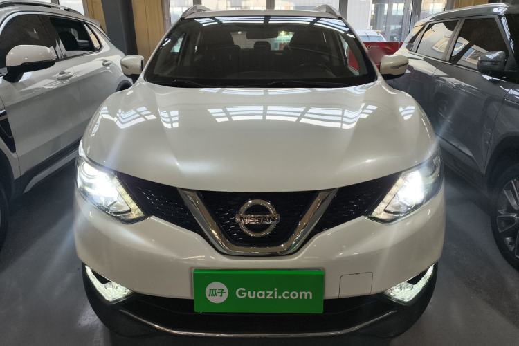 Used Nissan Qashqai 2016 2.0L CVT Elite Edition Front
