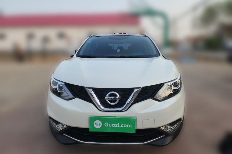 Used Nissan Qashqai 2016 2.0L CVT Luxury Edition Front