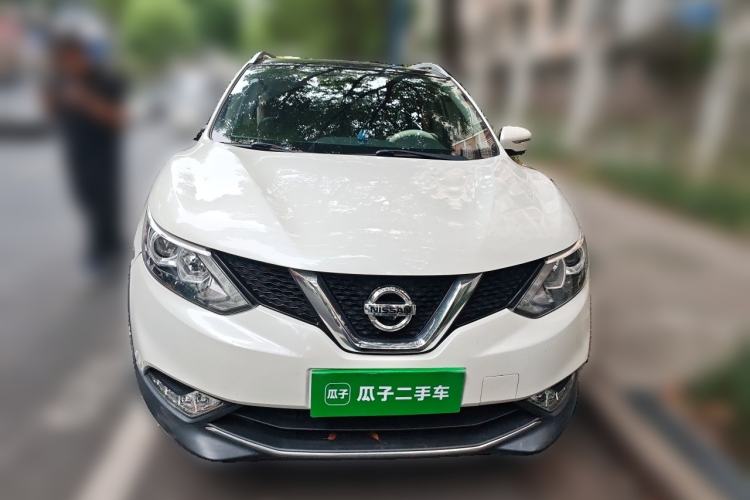 Used Nissan Qashqai 2016 2.0L CVT Luxury Edition Front