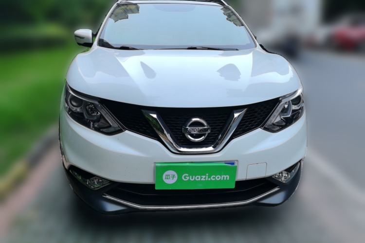 Used Nissan Qashqai 2016 2.0L CVT Luxury Edition Front