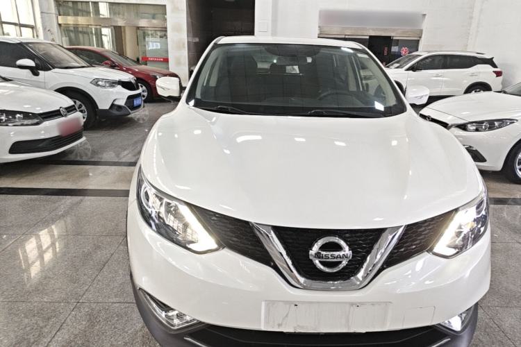 Used Nissan Qashqai 2016 2.0L CVT Elite Edition Front