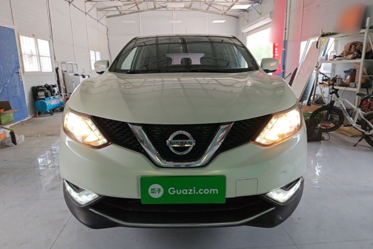 Used Nissan Qashqai 2016 2.0L CVT Elite Edition Front