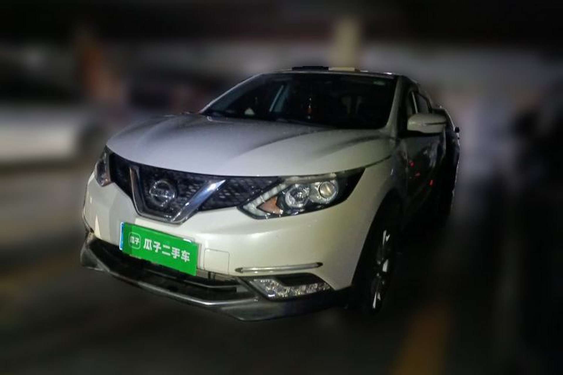 Used Nissan Qashqai 2016 2.0L CVT Elite Edition Front Left 45 Deg