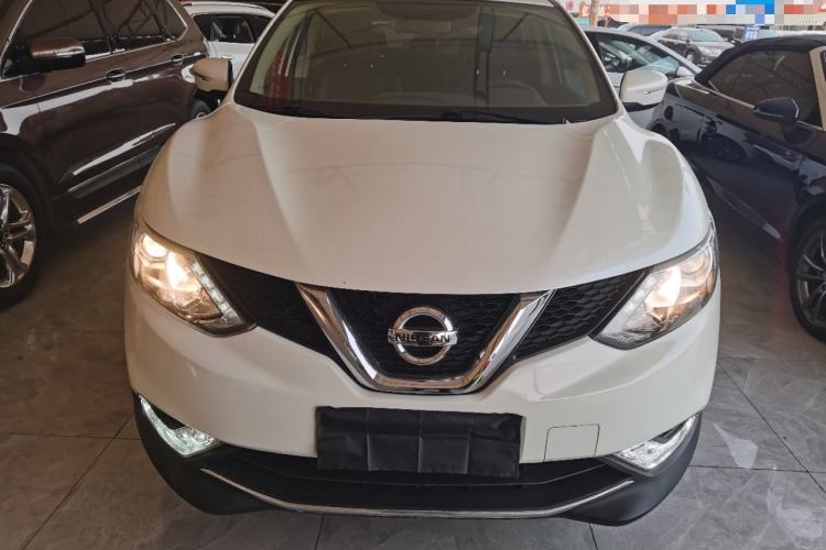 Used Nissan Qashqai 2016 2.0L CVT Elite Edition Front