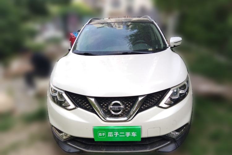 Used Nissan Qashqai 2016 2.0L CVT Luxury Edition Front