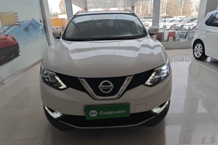 Used Nissan Qashqai 2016 2.0L CVT Elite Edition Front