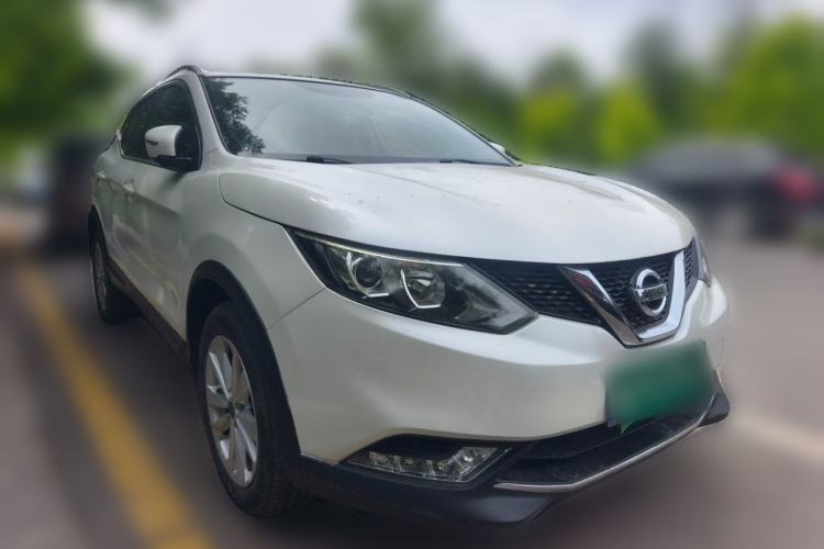 Used Nissan Qashqai 2016 2.0L CVT Elite Edition Front Right 45 Deg