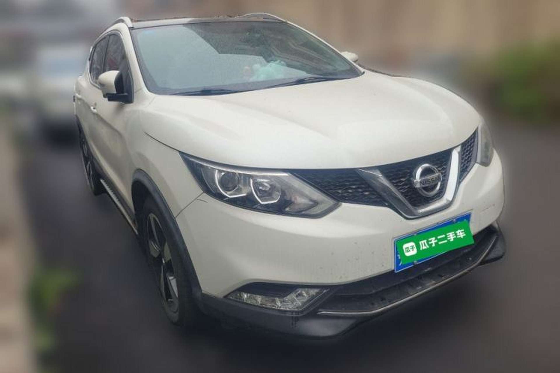 Used Nissan Qashqai 2016 2.0L CVT Luxury Edition Front Right 45 Deg