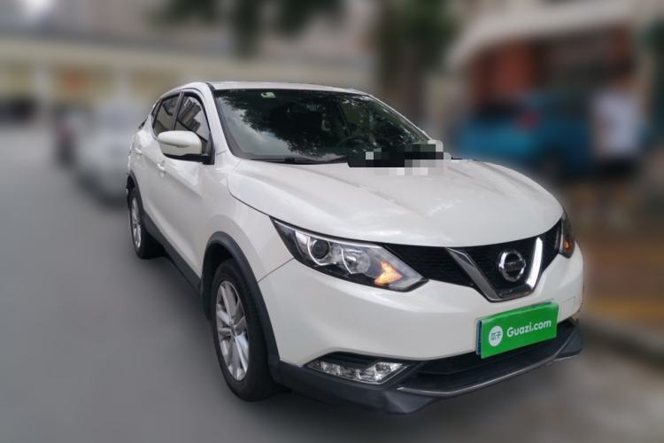 Used Nissan Qashqai 2016 2.0L CVT Elite Edition Front Right 45 Deg