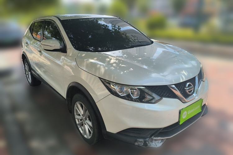 Used Nissan Qashqai 2016 1.2T Manual Fashion Edition Front Right 45 Deg
