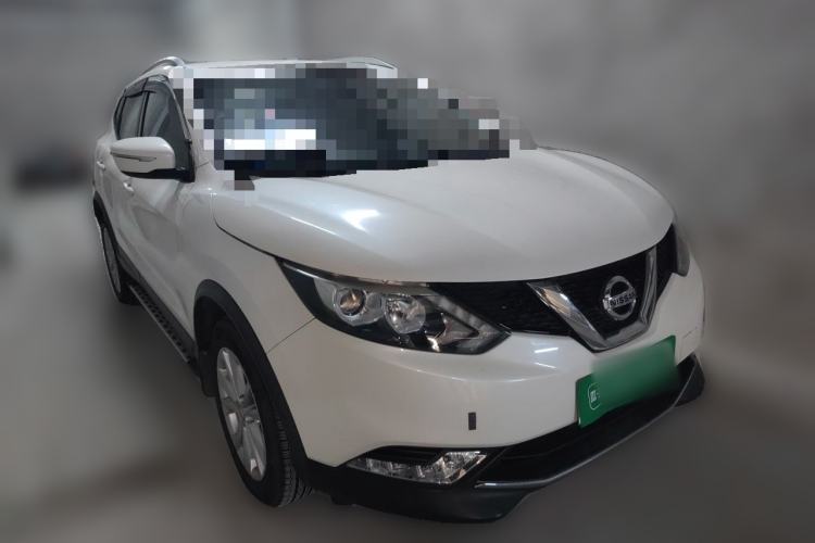 Used Nissan Qashqai 2016 2.0L CVT Elite Edition Front Right 45 Deg