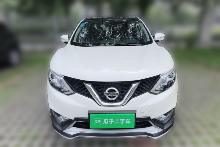 Used Nissan Qashqai 2016 2.0L CVT Luxury Edition Front
