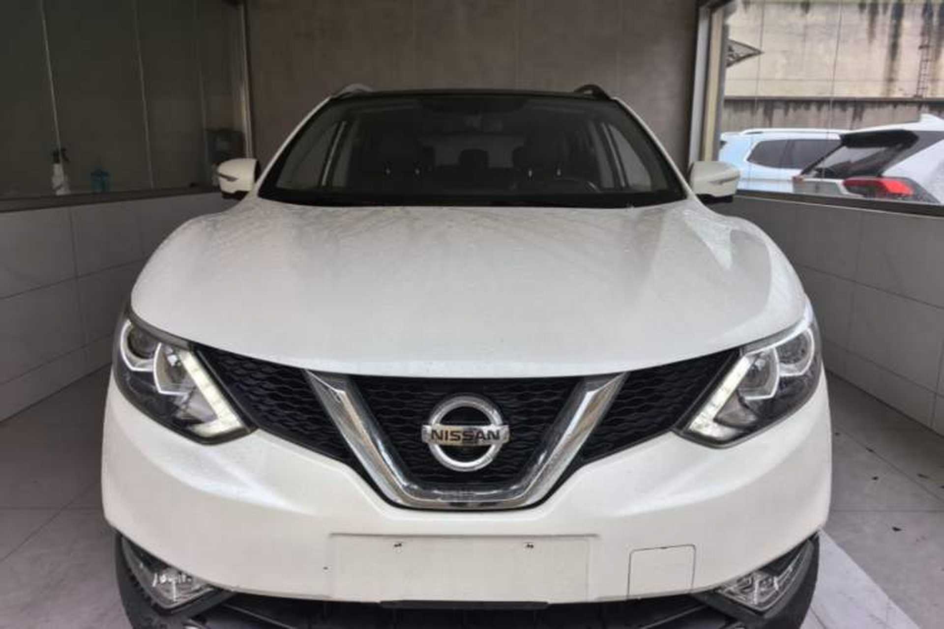Used Nissan Qashqai 2016 2.0L CVT Luxury Edition Front