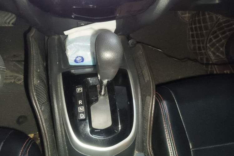 Used Nissan Qashqai 2016 2.0L CVT Elite Edition Gear Lever