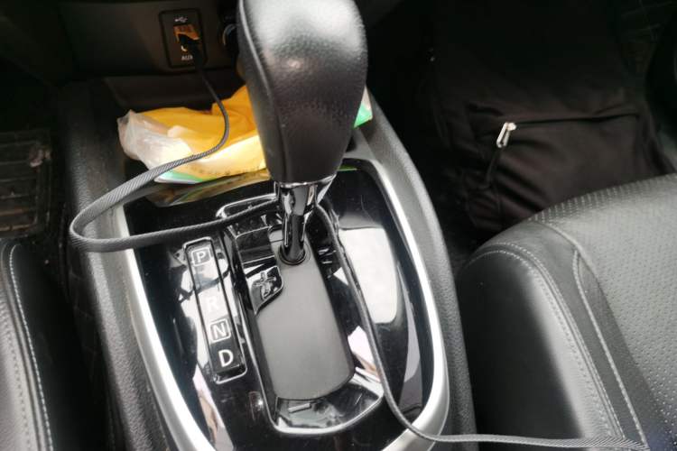 Used Nissan Qashqai 2016 2.0L CVT Flagship Edition Gear Lever