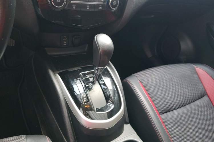 Used Nissan Qashqai 2016 2.0L CVT Luxury Edition Gear Lever