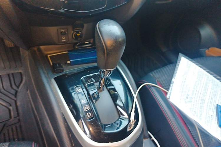 Used Nissan Qashqai 2016 2.0L CVT Luxury Edition Gear Lever
