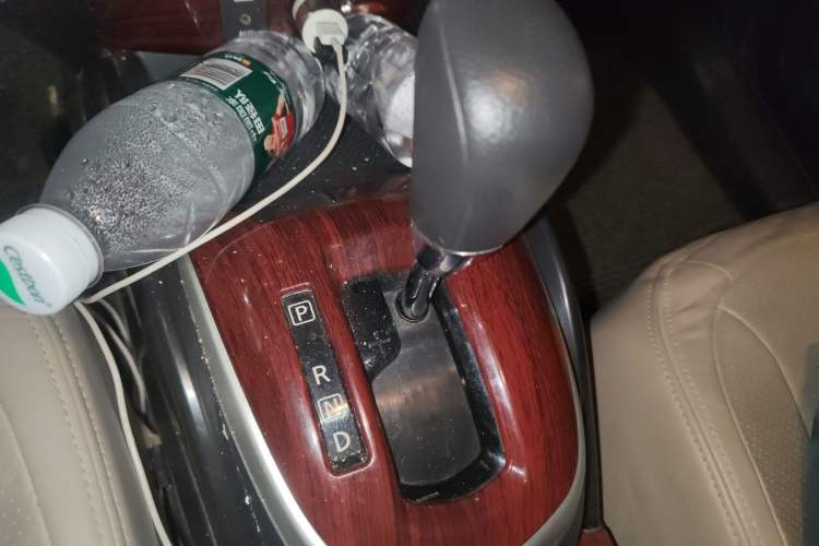 Used Nissan Qashqai 2016 1.2T CVT Fashion Edition Gear Lever