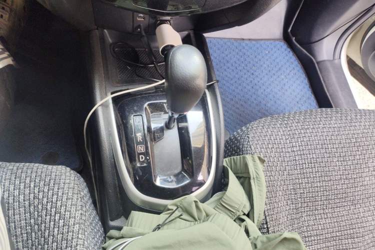 Used Nissan Qashqai 2016 2.0L CVT Elite Edition Gear Lever