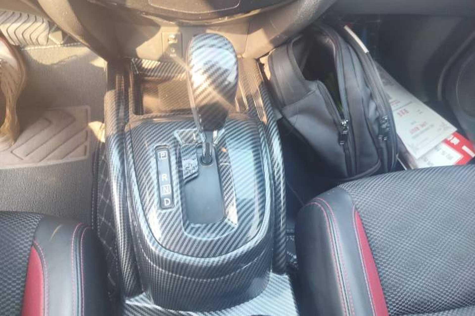 Used Nissan Qashqai 2016 2.0L CVT Luxury Edition Gear Lever