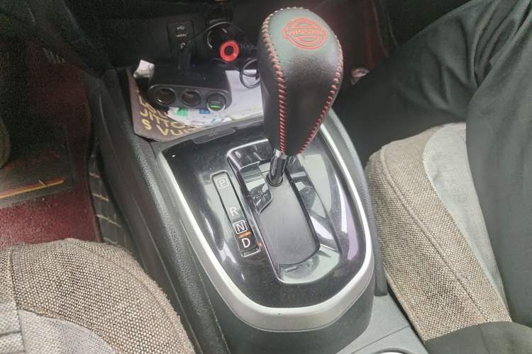 Used Nissan Qashqai 2016 2.0L CVT Leading Edition Gear Lever