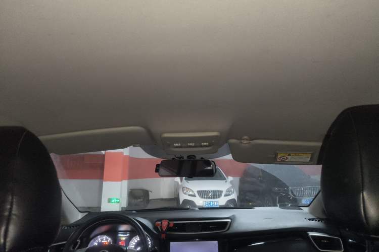 Used Nissan Qashqai 2016 2.0L CVT Elite Edition Headliner