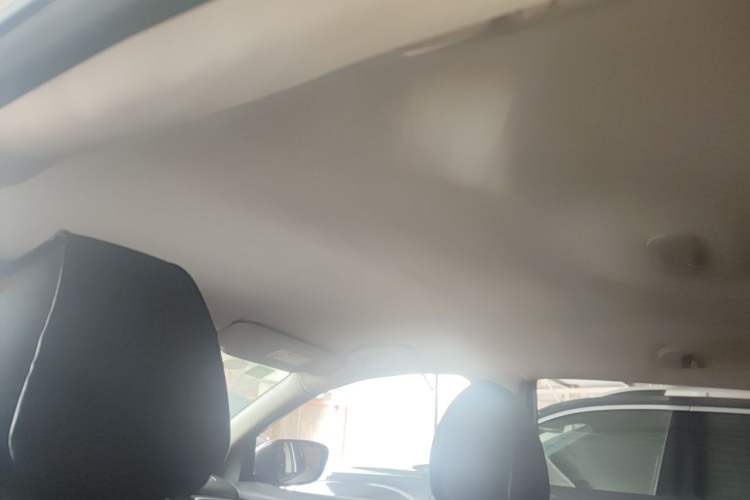 Used Nissan Qashqai 2016 2.0L CVT Elite Edition Headliner