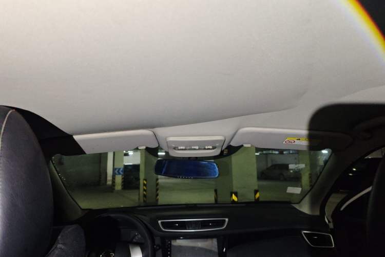 Used Nissan Qashqai 2016 2.0L CVT Elite Edition Headliner