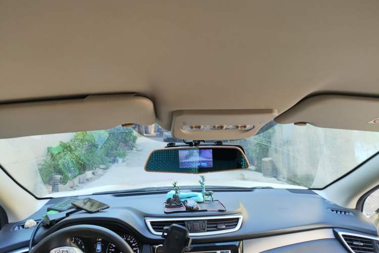 Used Nissan Qashqai 2016 1.2T CVT Fashion Edition Headliner