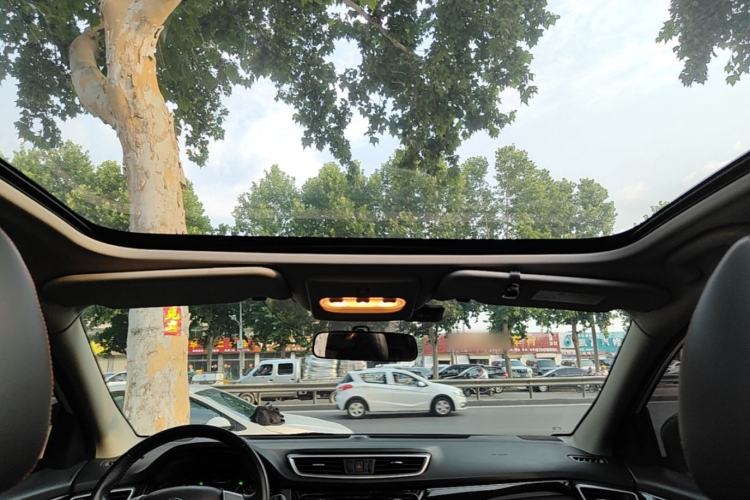 Used Nissan Qashqai 2016 2.0L CVT Luxury Edition Headliner