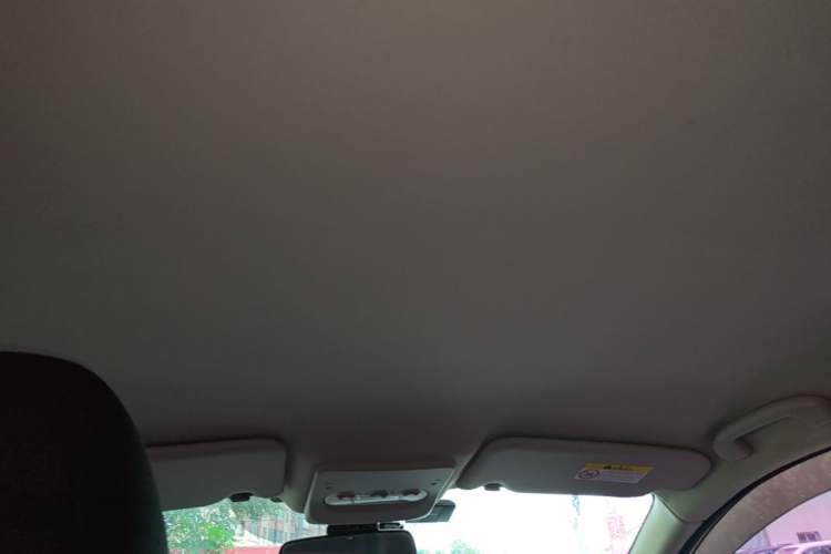 Used Nissan Qashqai 2016 2.0L CVT Elite Edition Headliner