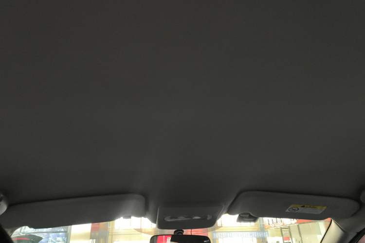 Used Nissan Qashqai 2016 2.0L CVT Elite Edition Headliner