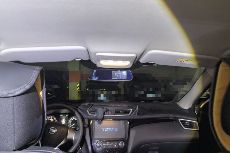Used Nissan Qashqai 2016 2.0L CVT Elite Edition Headliner
