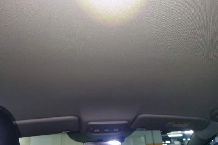 Used Nissan Qashqai 2016 2.0L CVT Elite Edition Headliner