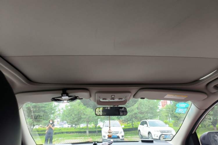 Used Nissan Qashqai 2016 2.0L CVT Luxury Edition Headliner