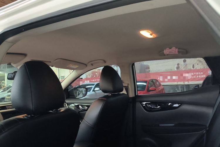 Used Nissan Qashqai 2016 2.0L CVT Elite Edition Headliner