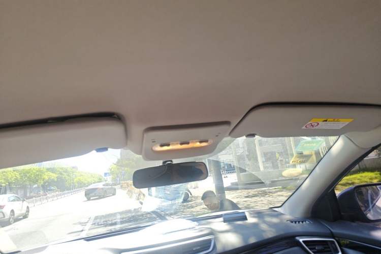 Used Nissan Qashqai 2016 2.0L CVT Elite Edition Headliner