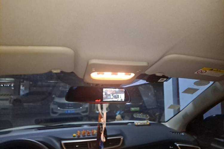 Used Nissan Qashqai 2016 2.0L CVT Elite Edition Headliner