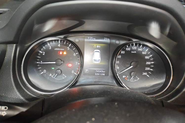 Used Nissan Qashqai 2016 2.0L CVT Elite Edition Instrument Cluster