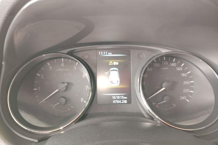 Used Nissan Qashqai 2016 2.0L CVT Elite Edition Instrument Cluster