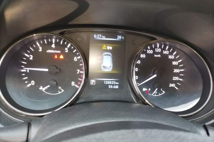 Used Nissan Qashqai 2016 2.0L CVT Luxury Edition Instrument Cluster