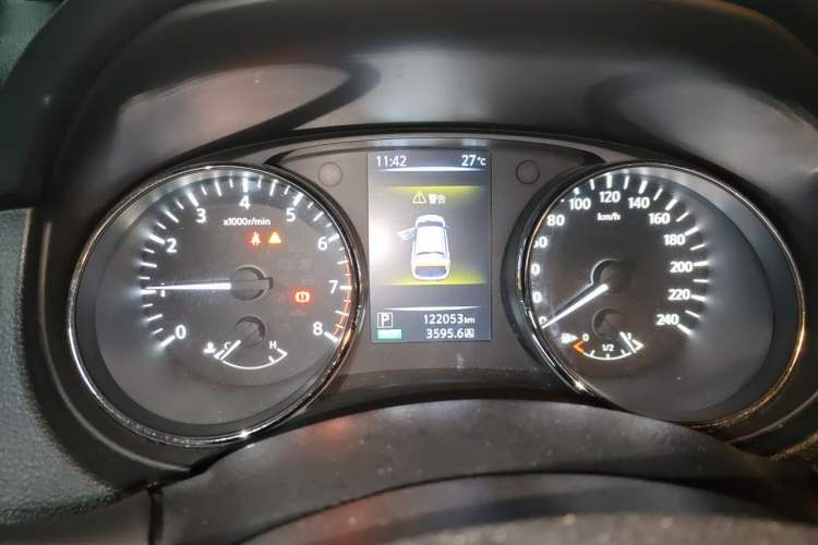 Used Nissan Qashqai 2016 2.0L CVT Elite Edition Instrument Cluster