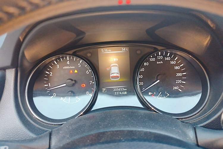 Used Nissan Qashqai 2016 2.0L CVT Luxury Edition Instrument Cluster