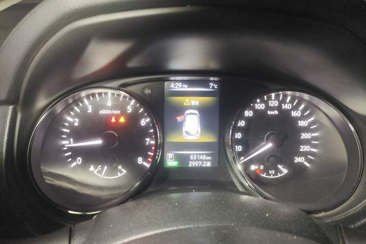 Used Nissan Qashqai 2016 2.0L CVT Luxury Edition Instrument Cluster