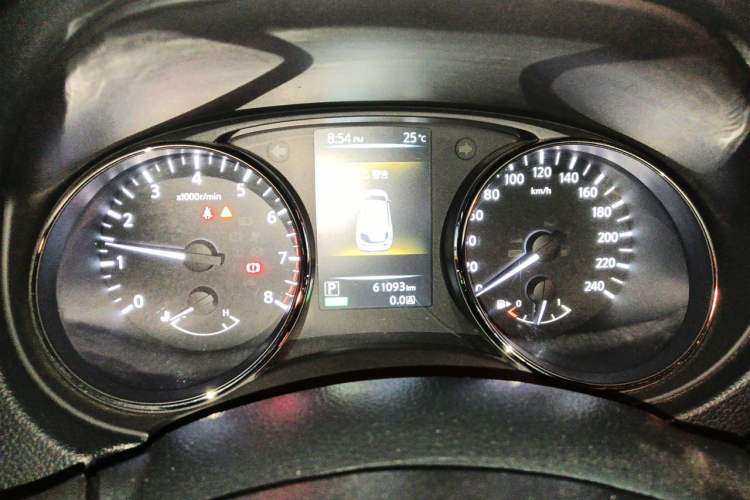 Used Nissan Qashqai 2016 2.0L CVT Luxury Edition Instrument Cluster