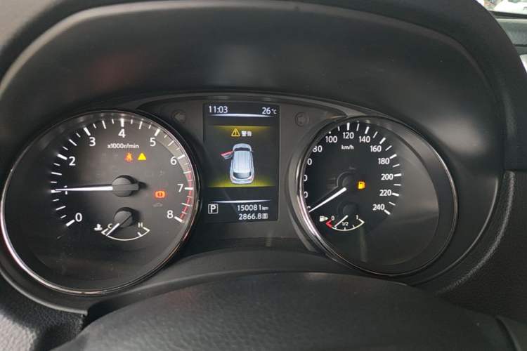 Used Nissan Qashqai 2016 2.0L CVT Elite Edition Instrument Cluster