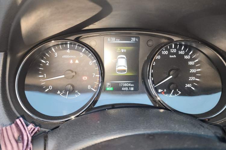 Used Nissan Qashqai 2016 2.0L CVT Luxury Edition Instrument Cluster